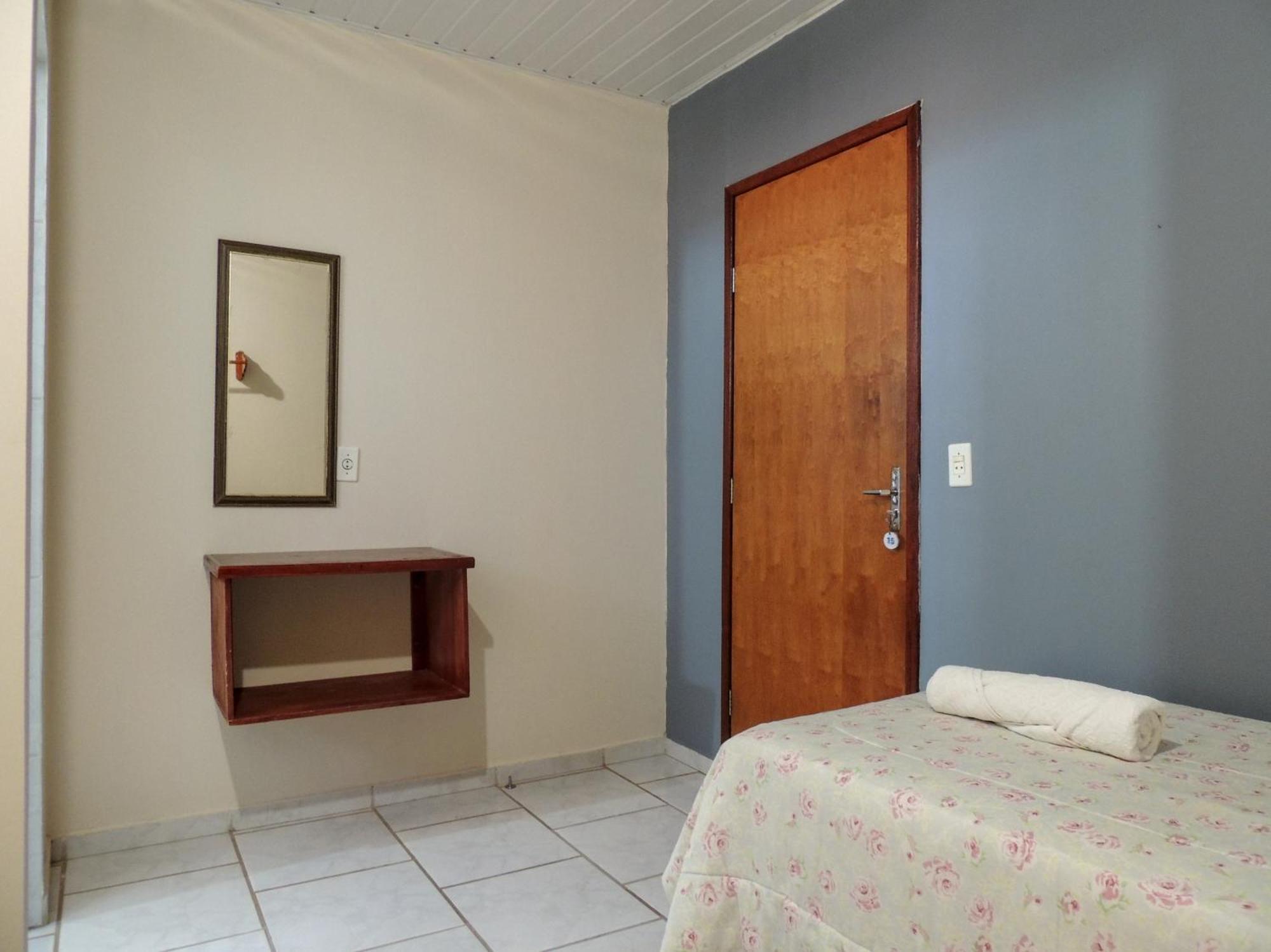 Pousada Santa Rita Abadiania Buitenkant foto