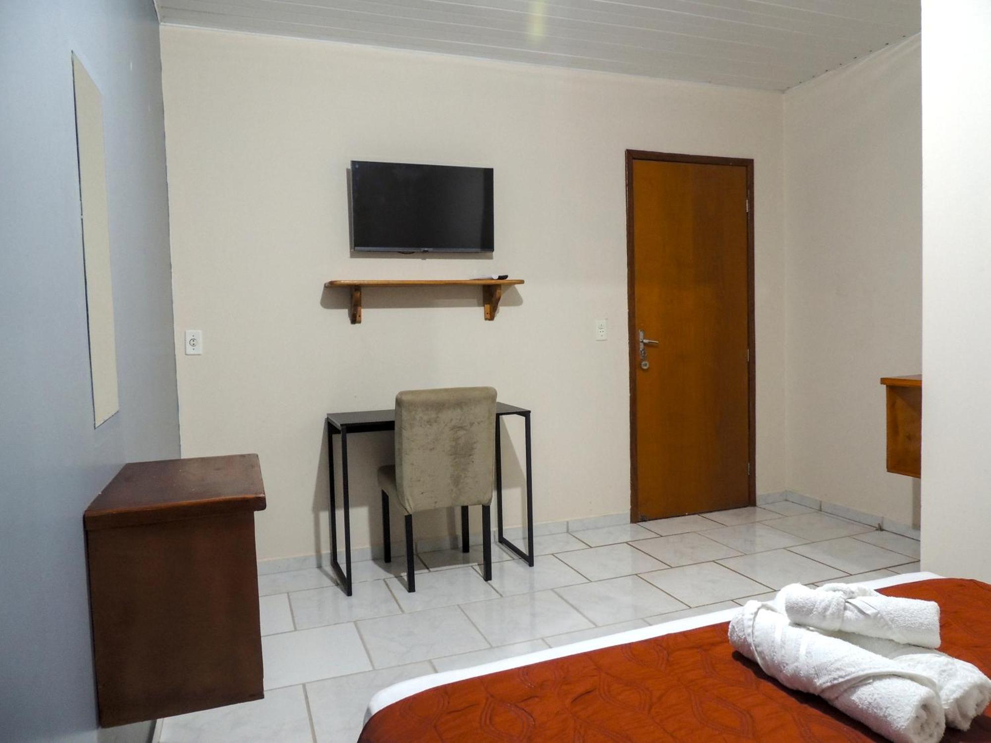 Pousada Santa Rita Abadiania Buitenkant foto